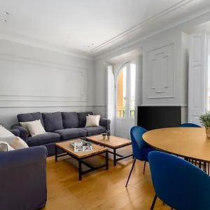 https://apartamento-maria-guerrero.hotelsinnerja.org