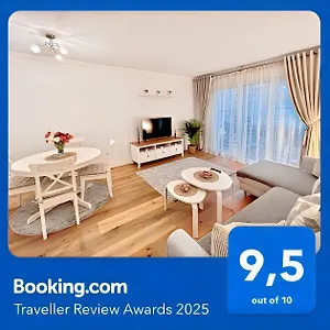 https://apartamentos-prestige-malaga-suites-iii.1costadelsol.com